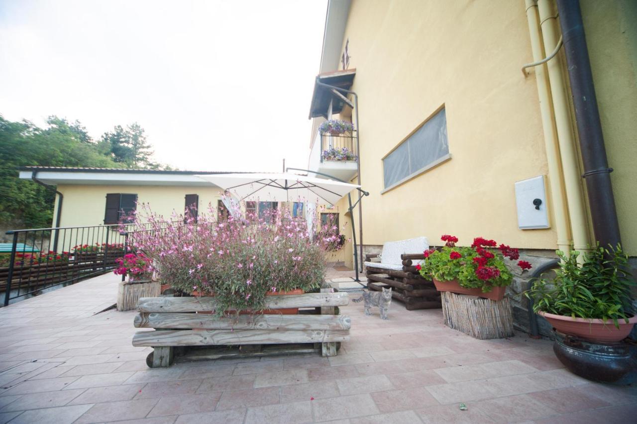 Il Castagno Bed & Breakfast Montemonaco Bagian luar foto